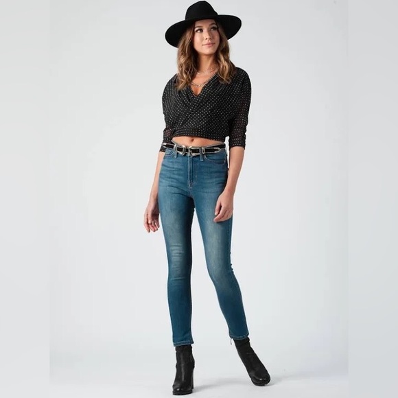 Lucca Chiffon Crop Top - medium - Picture 7 of 9